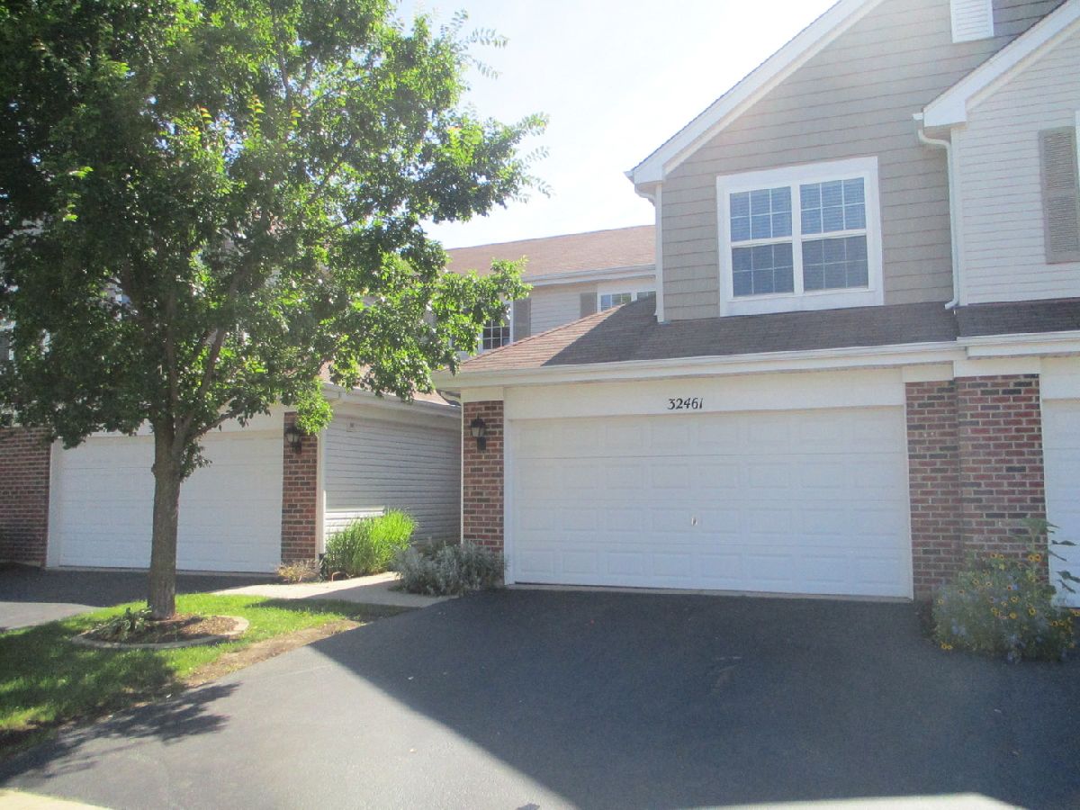  Rented Lakemoor Illinois, 32461 Rushmore