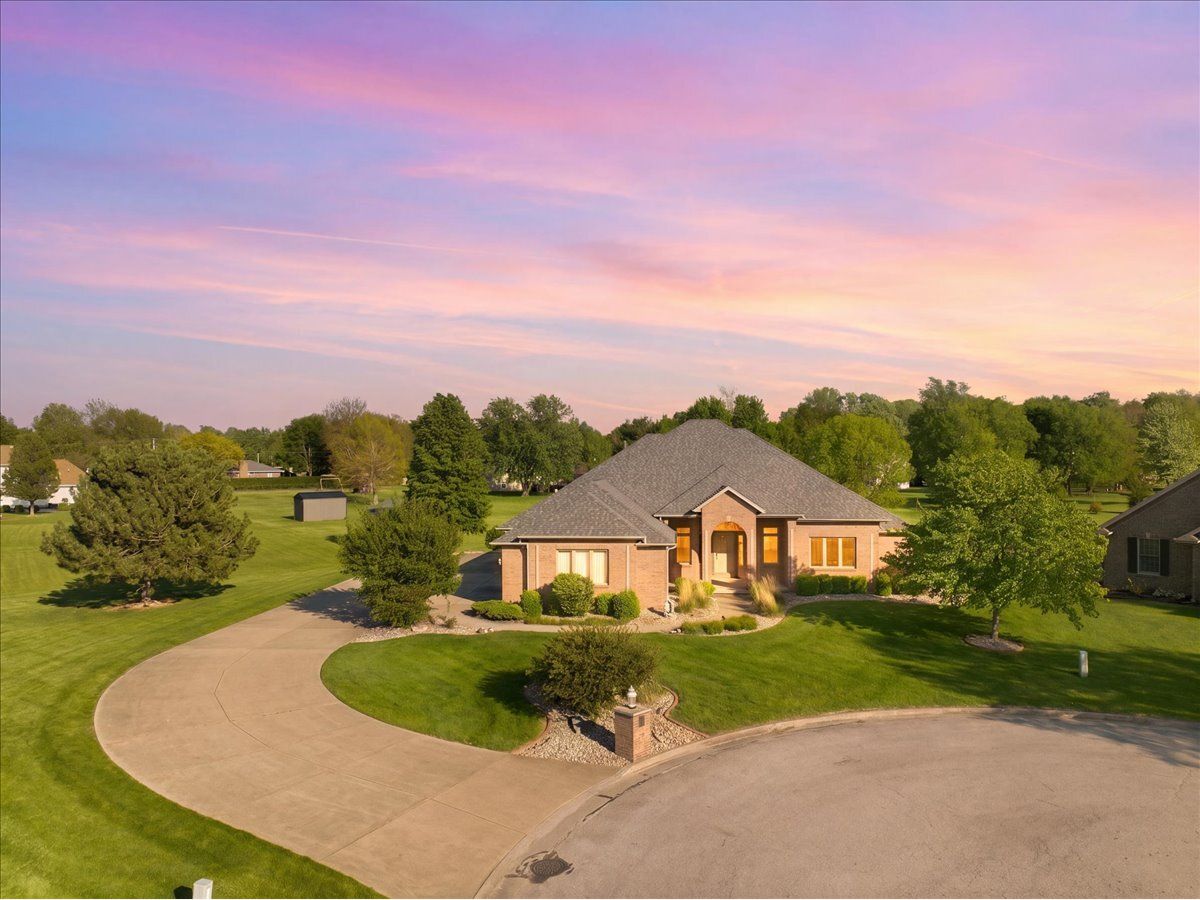  Sold Fairbury Illinois, 30 Canterbury