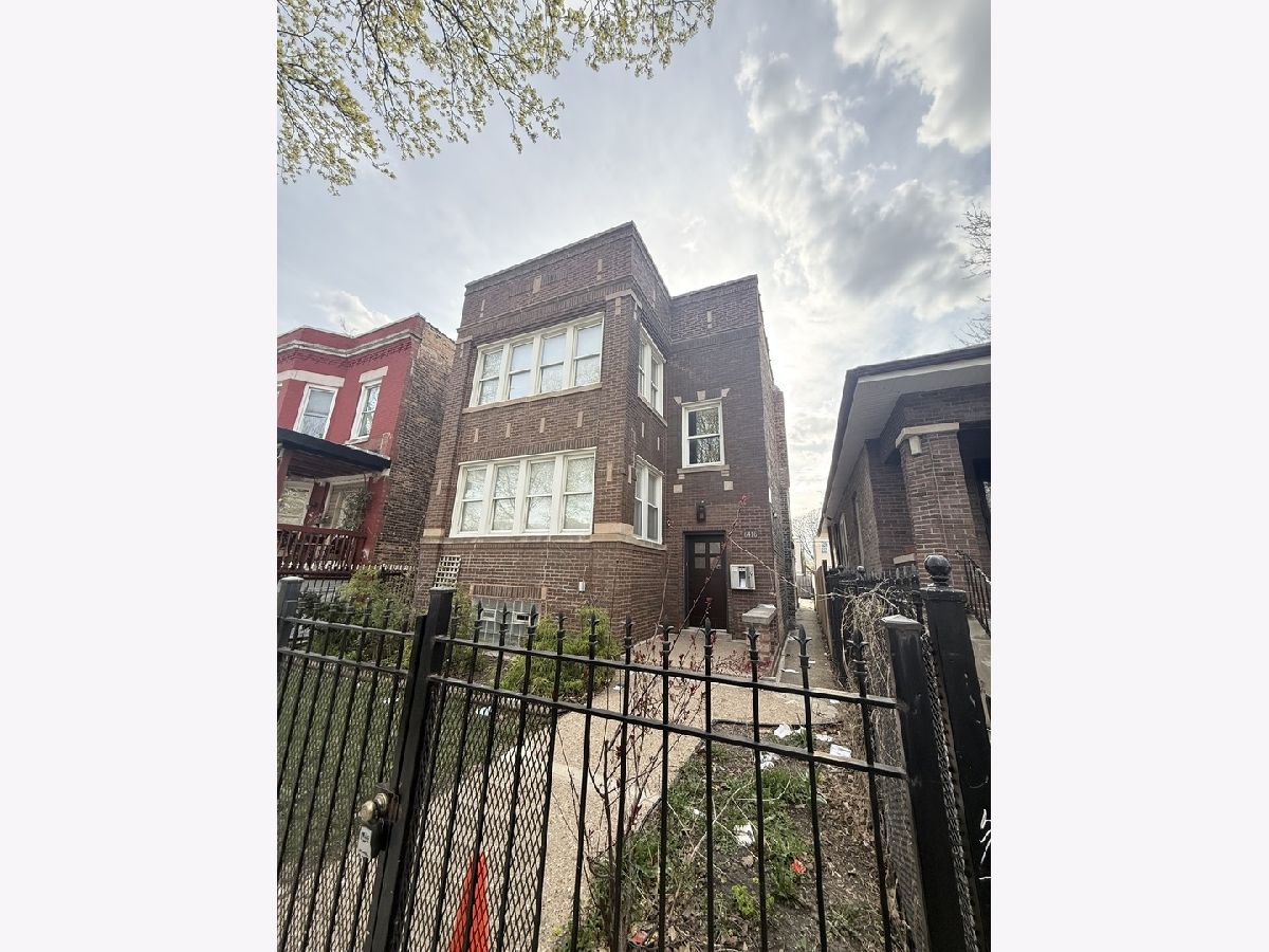  For Sale Chicago Illinois, 6416 Campbell Avenue