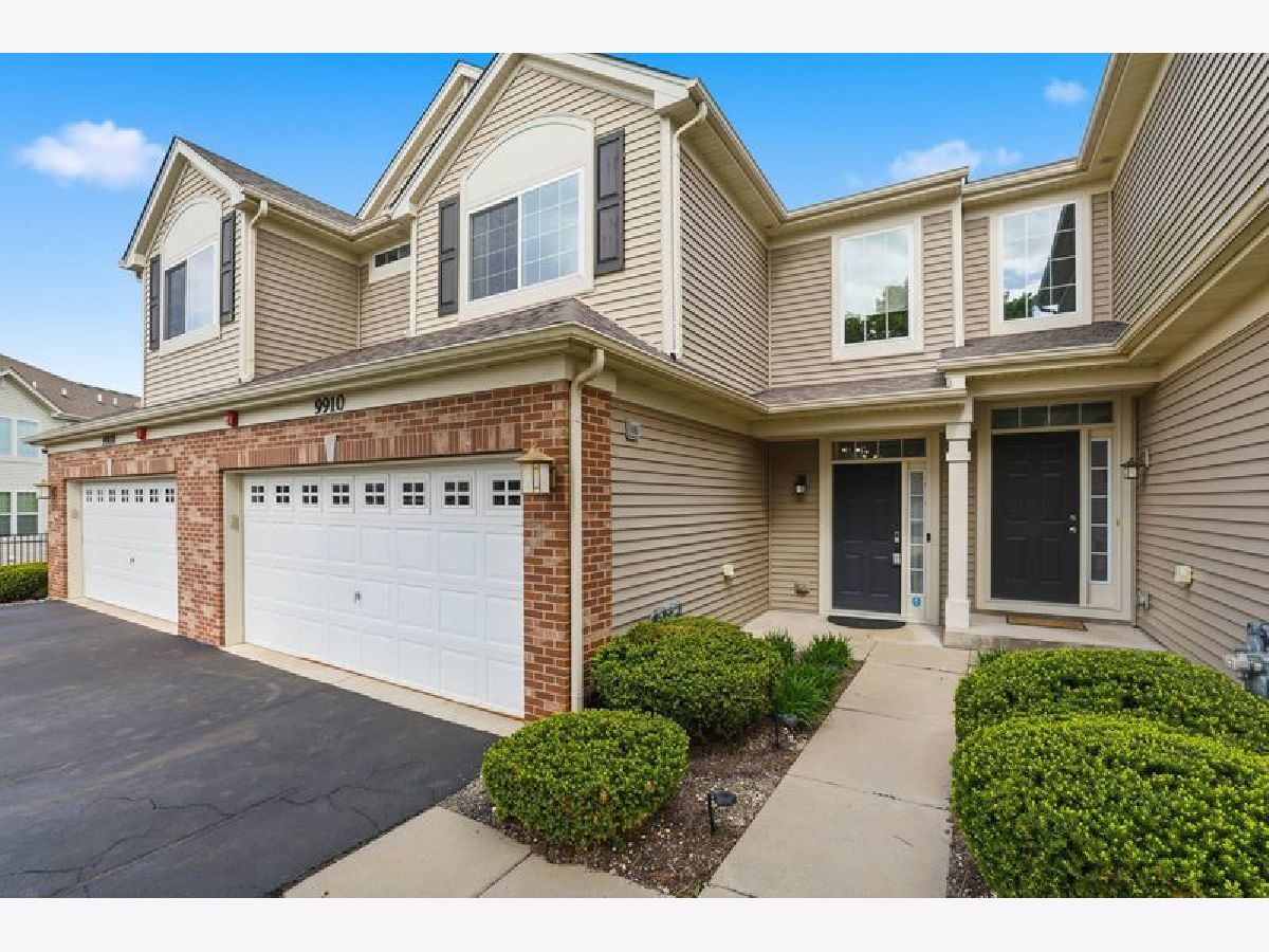 Homes & Townhomes For Sale Talamore Huntley Illinois, 9910 Williams Drive