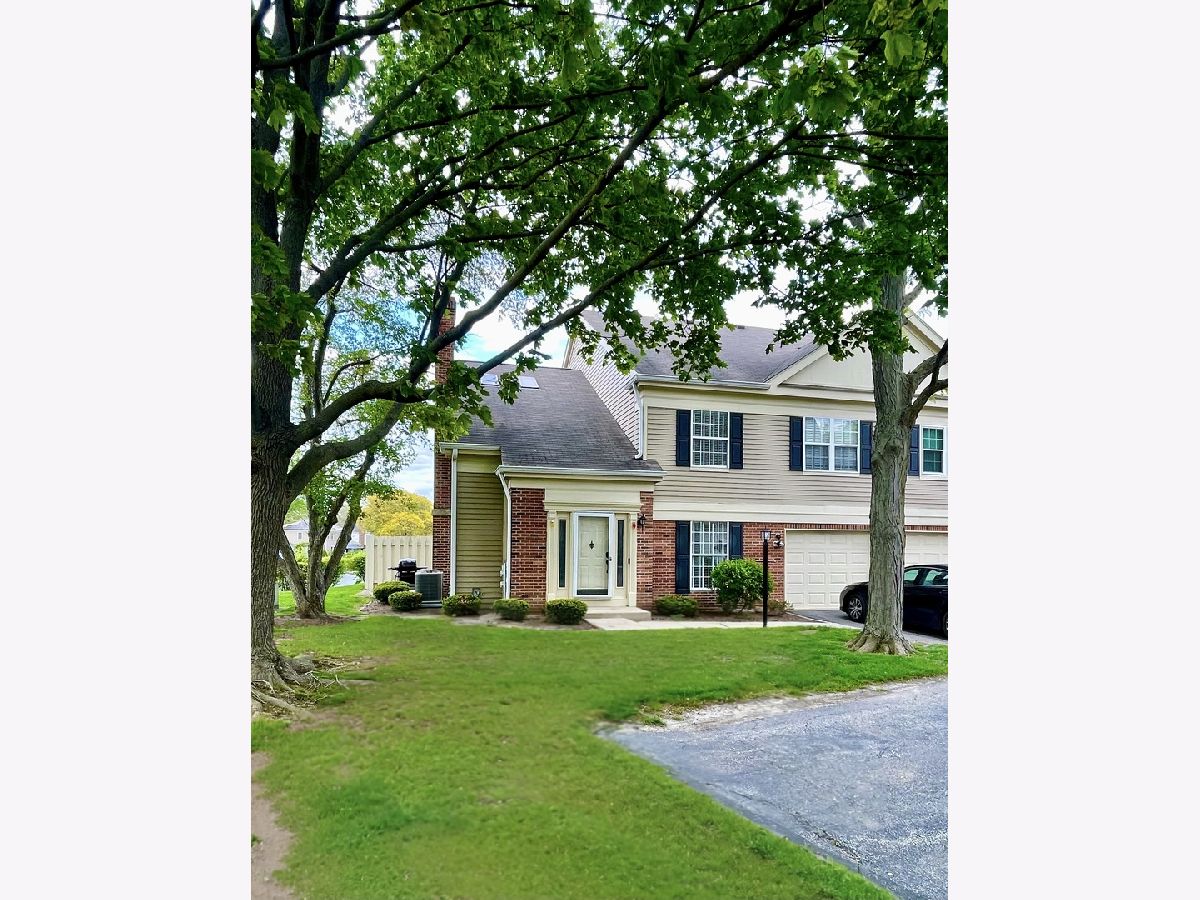 Townhomes For Sale Bent Creek Palatine Illinois, 110 Bent Creek Court