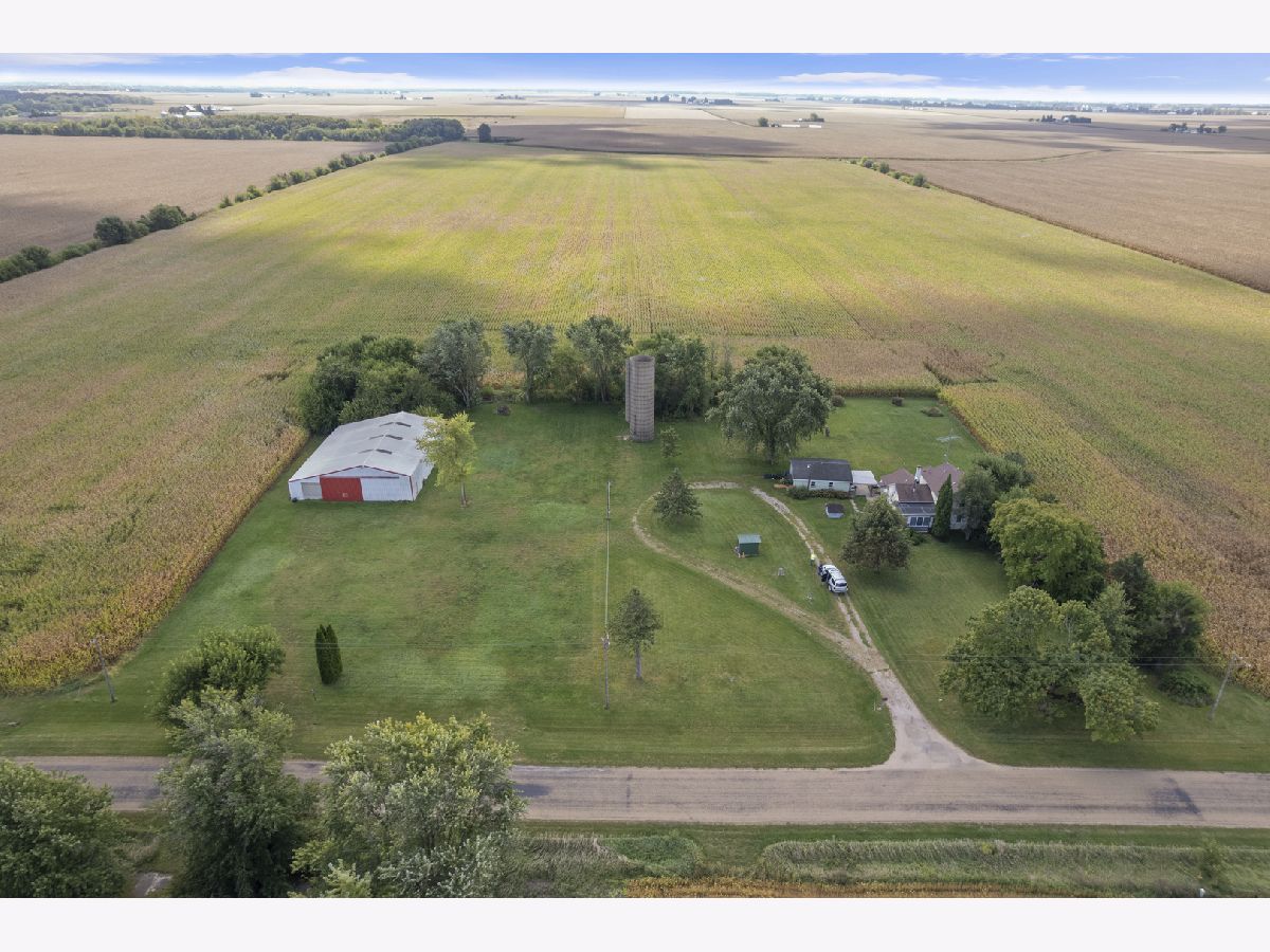  For Sale Leland Illinois, 2012 N 45th Road