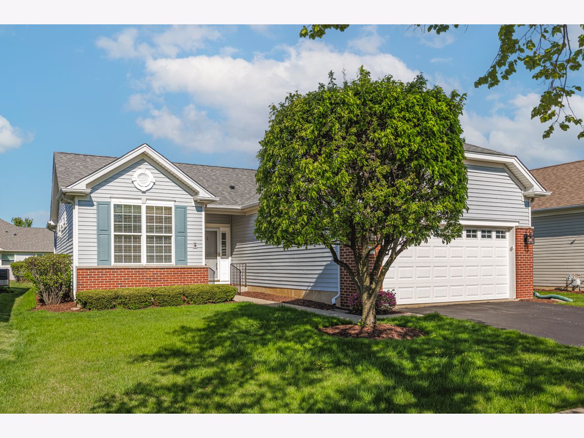  Rented Huntley Illinois, 12333 Black Oak