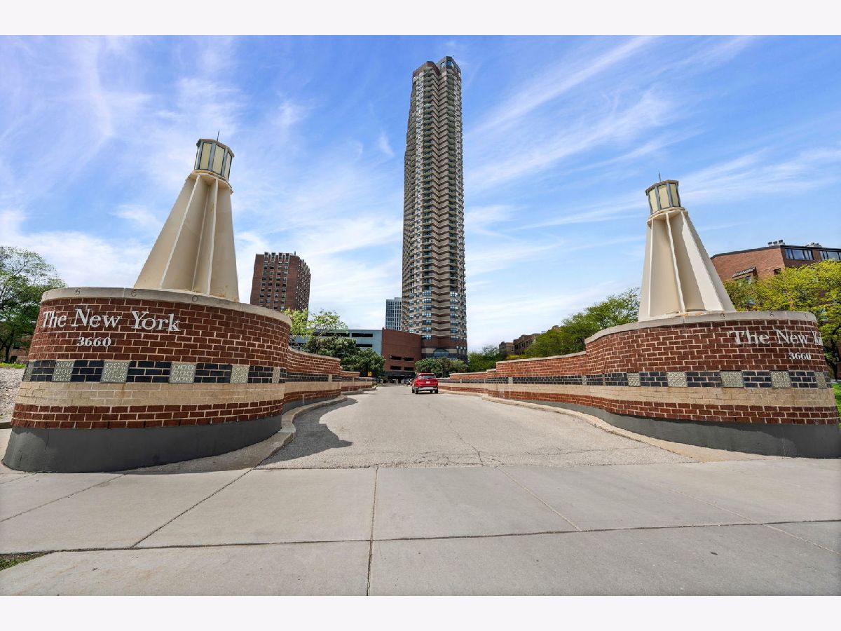 Condominiums Rented The New York Chicago Illinois, 3660 Lake Shore