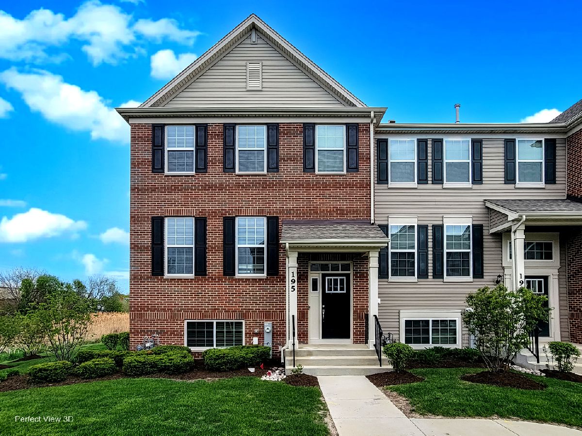 Townhomes & Homes For Sale Southbury Oswego Illinois, 195 Lakeshore Drive