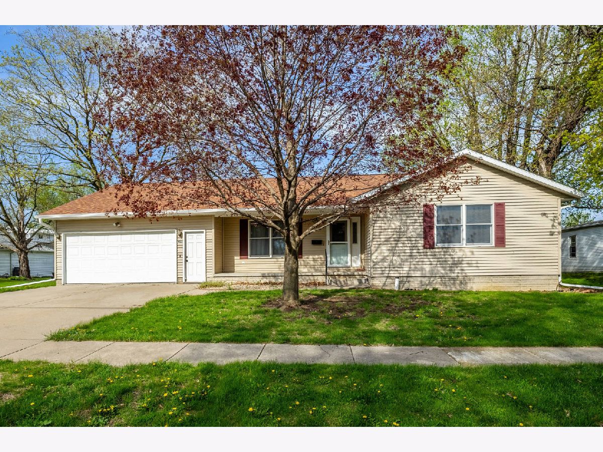  For Sale Cambridge Illinois, 413 East Street