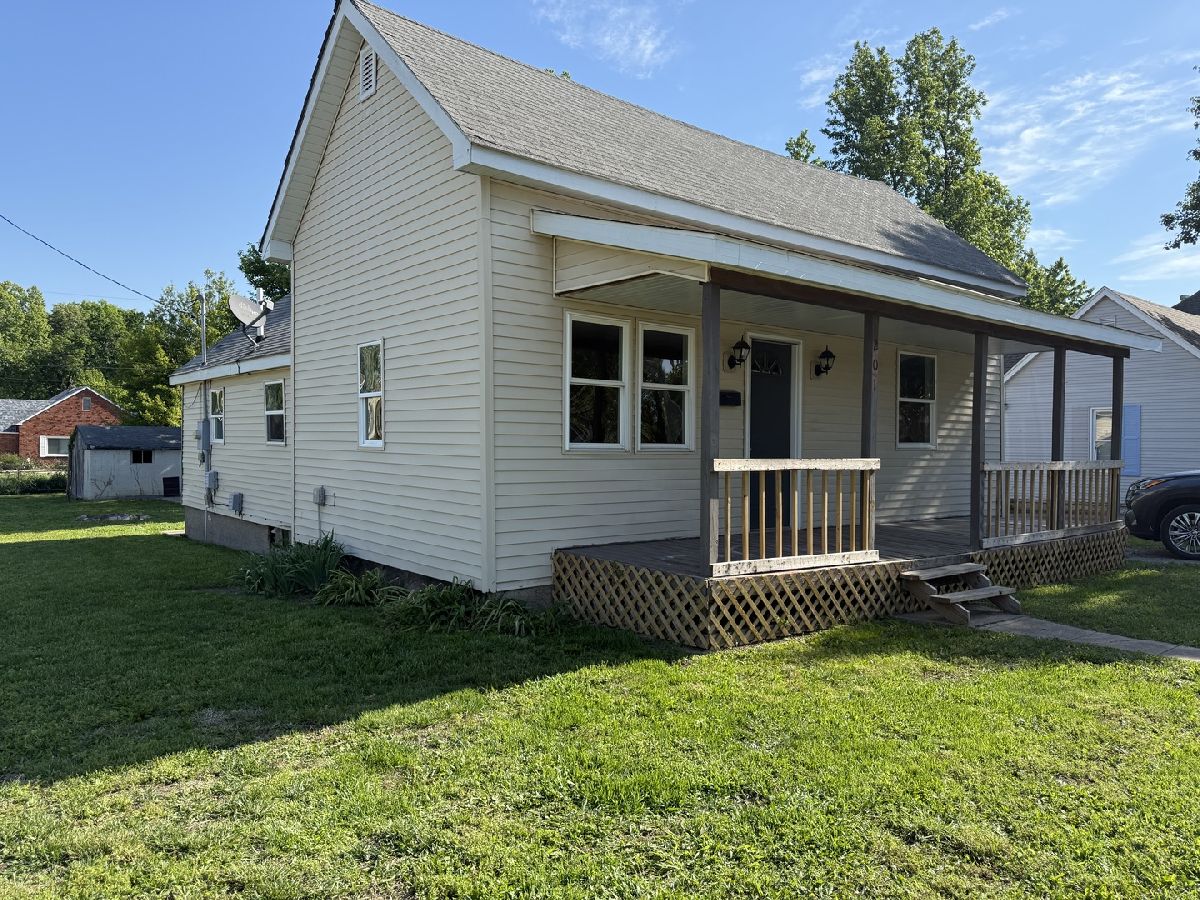 Homes For Sale Wastier West Frankfort Illinois, 201 Lindell Street