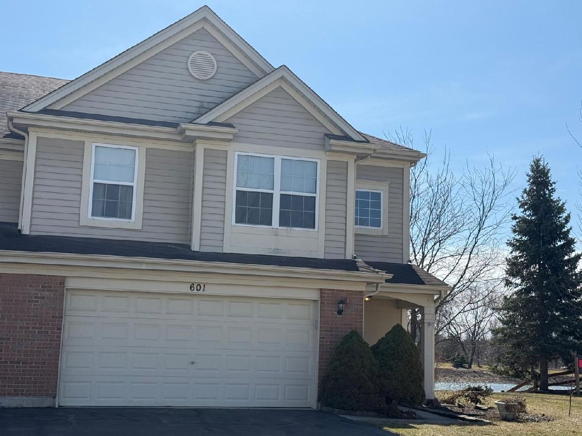  For Rent Fox Lake Illinois, 601 Blue Springs