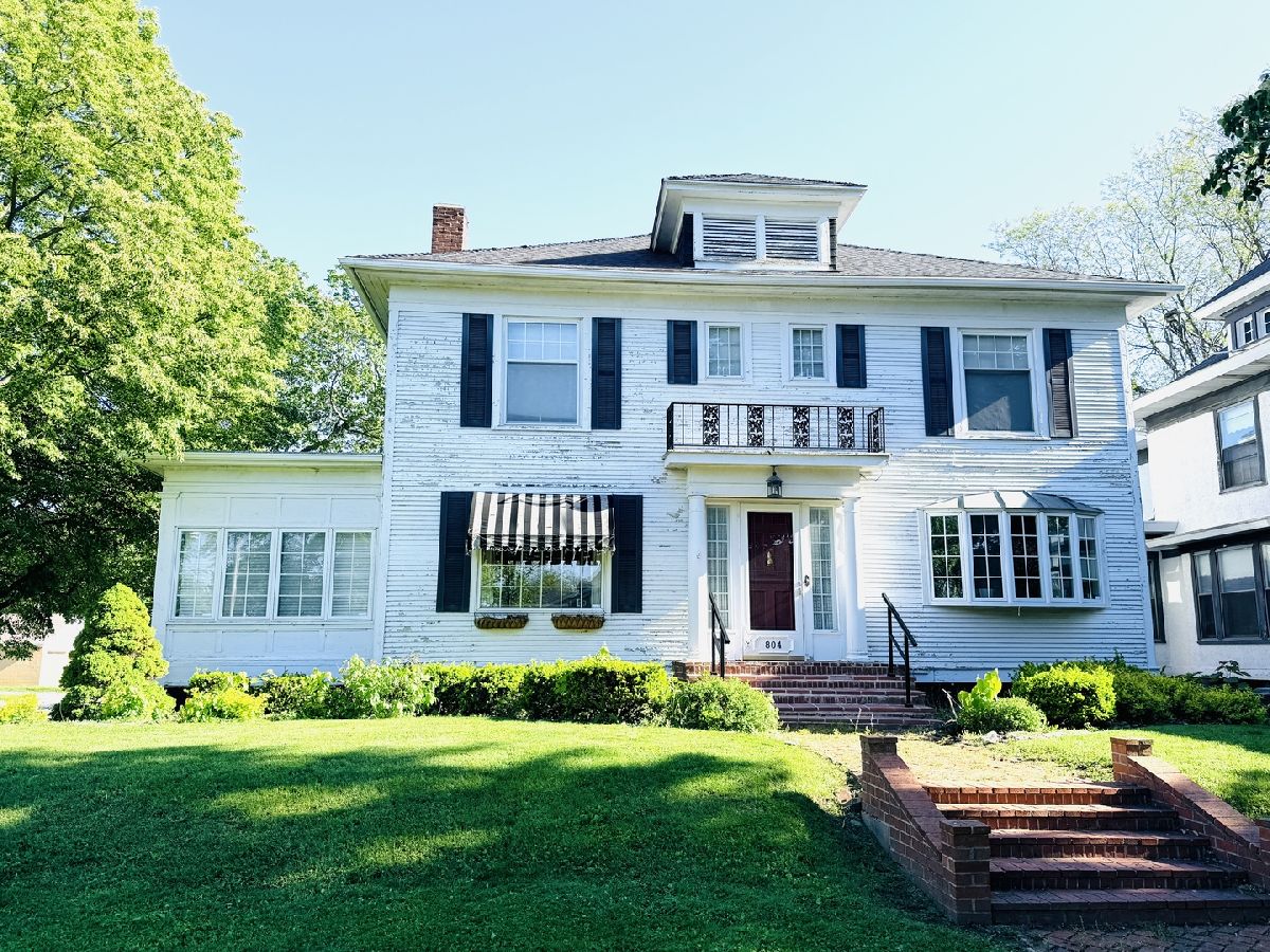  For Sale Hoopeston Illinois, 804 Washington Street
