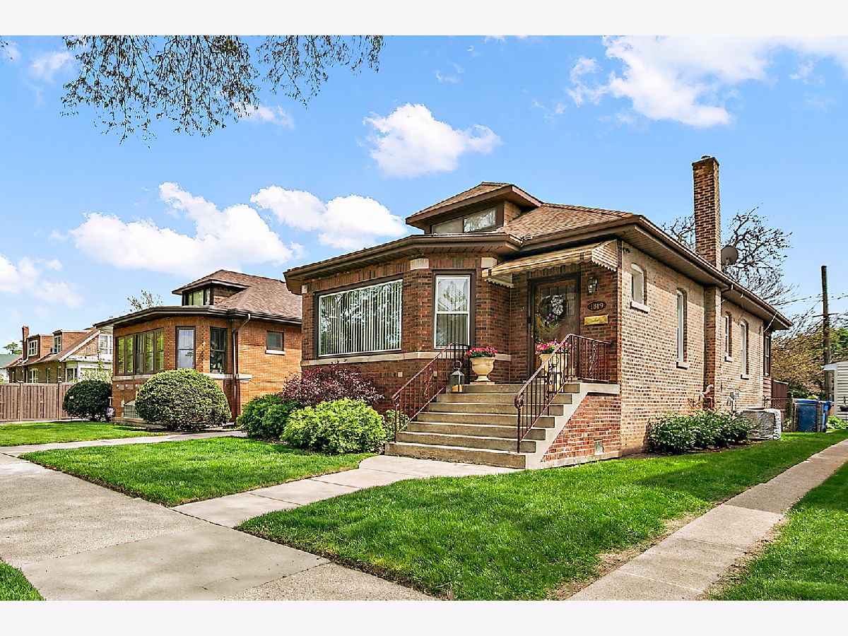  For Sale Chicago Illinois, 1819 105th Street