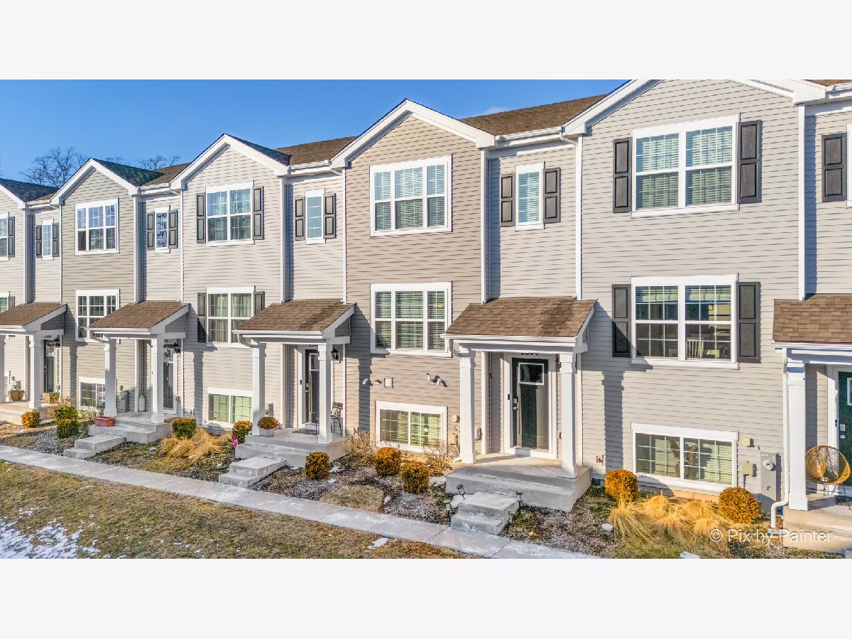  For Rent Pingree Grove Illinois, 2544 Alison