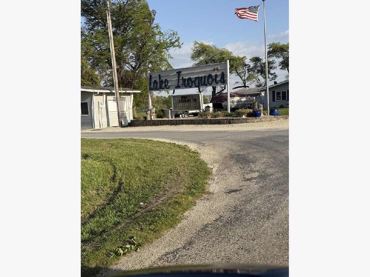  For Sale Loda Illinois, 107 Comanche Trail