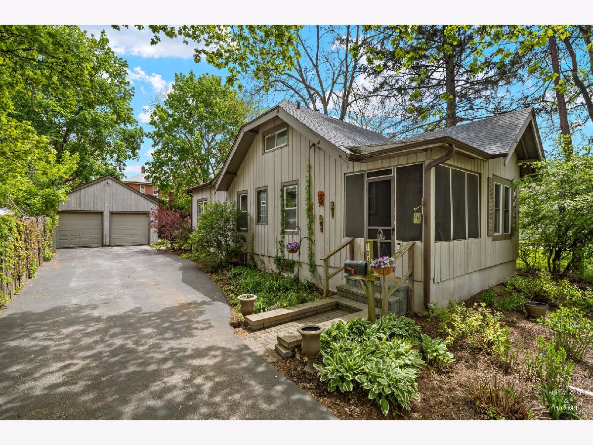 Sold Fox River Grove Illinois, 103 Grove