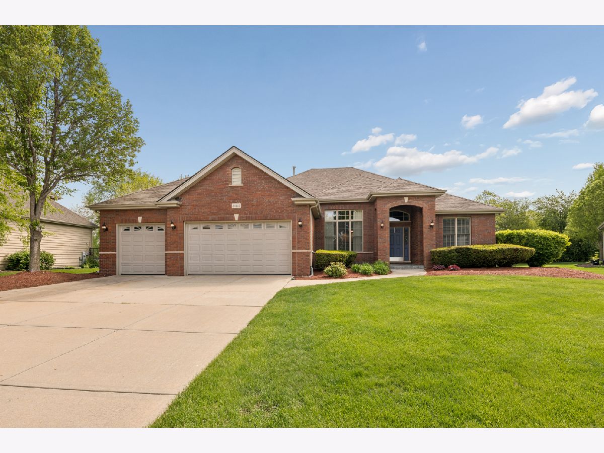 For Sale Shorewood Illinois, 21113 Kenmare Drive