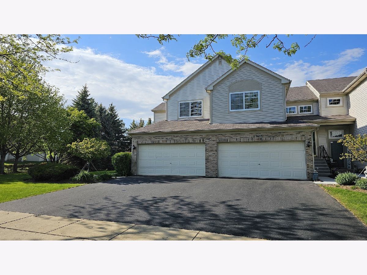  For Sale Carpentersville Illinois, 3623 Roanoke Avenue