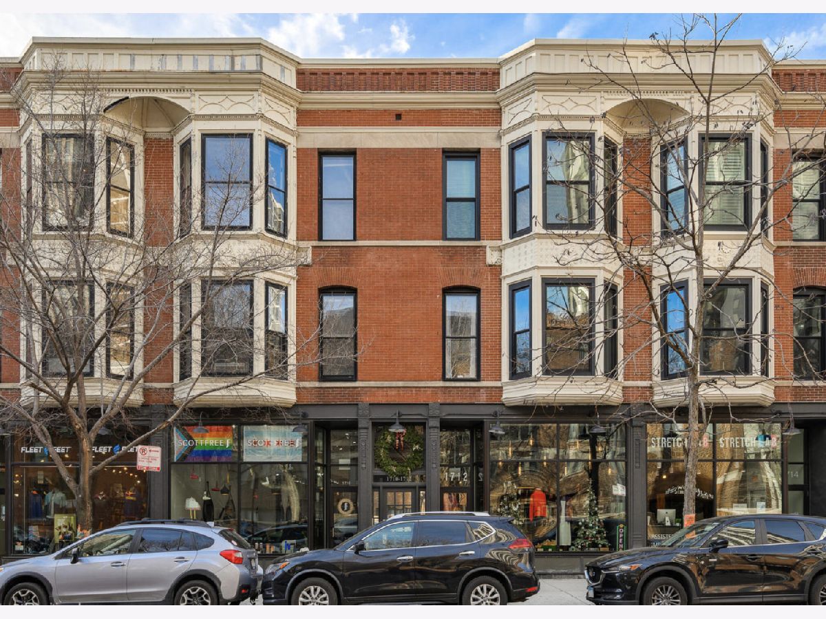 Condominiums & Homes Sold Old Town Chicago Illinois, 1712 Wells