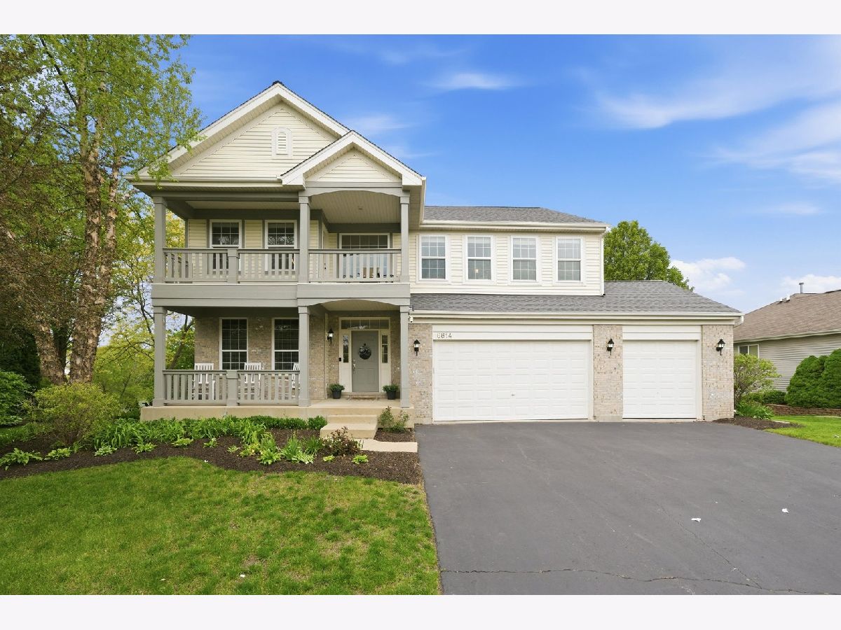 Homes & Townhomes & Condos For Sale Legend Lakes Mchenry Illinois, 6814 Homestead Drive