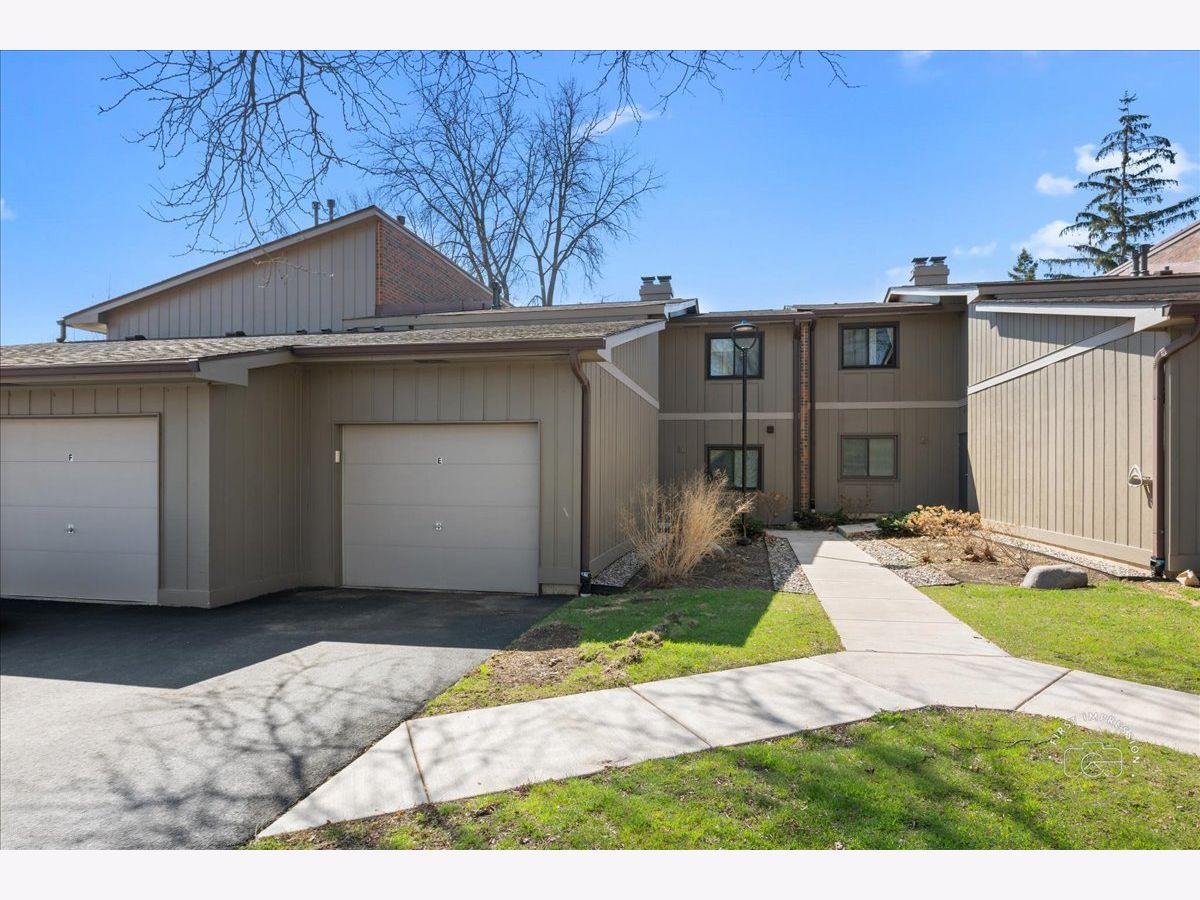  Sold Warrenville Illinois, 29W431 Emerald Green