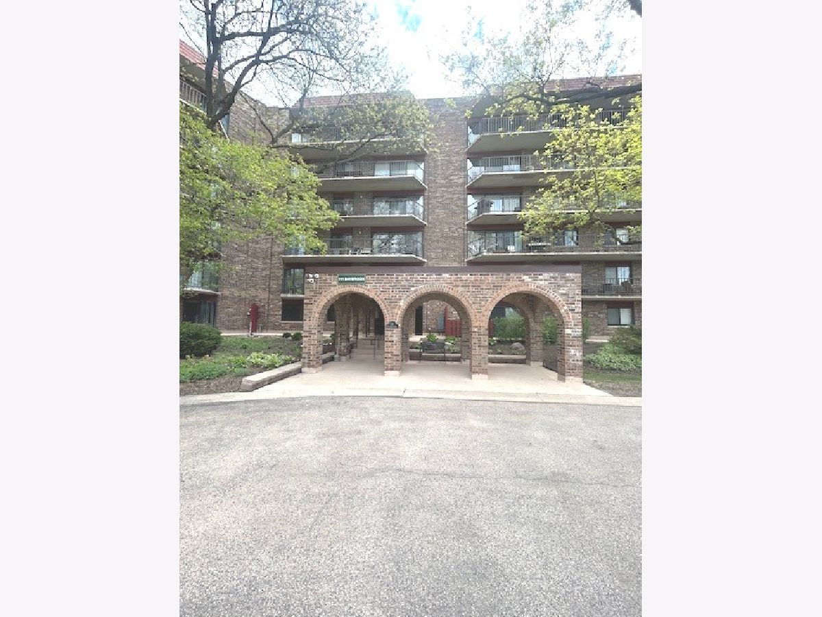  Rented Palatine Illinois, 111 Baybrook