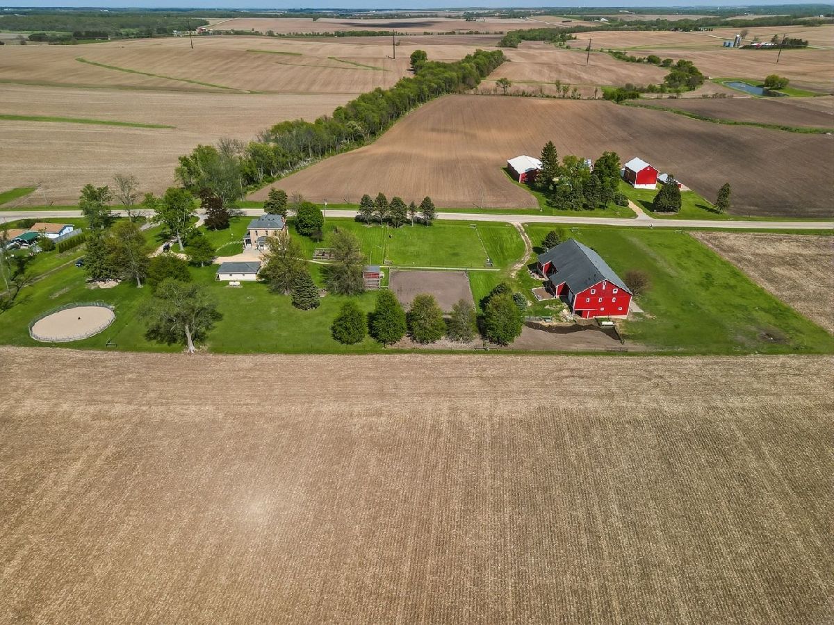  For Sale Leaf River Illinois, 10538 Pecatonica Road