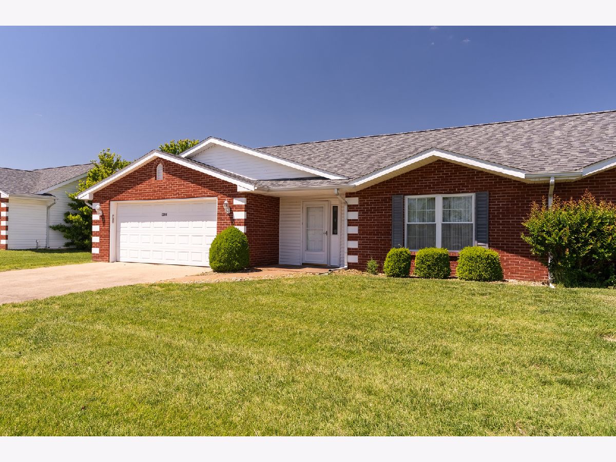  For Sale Marion Illinois, 3206 Cherokee Drive
