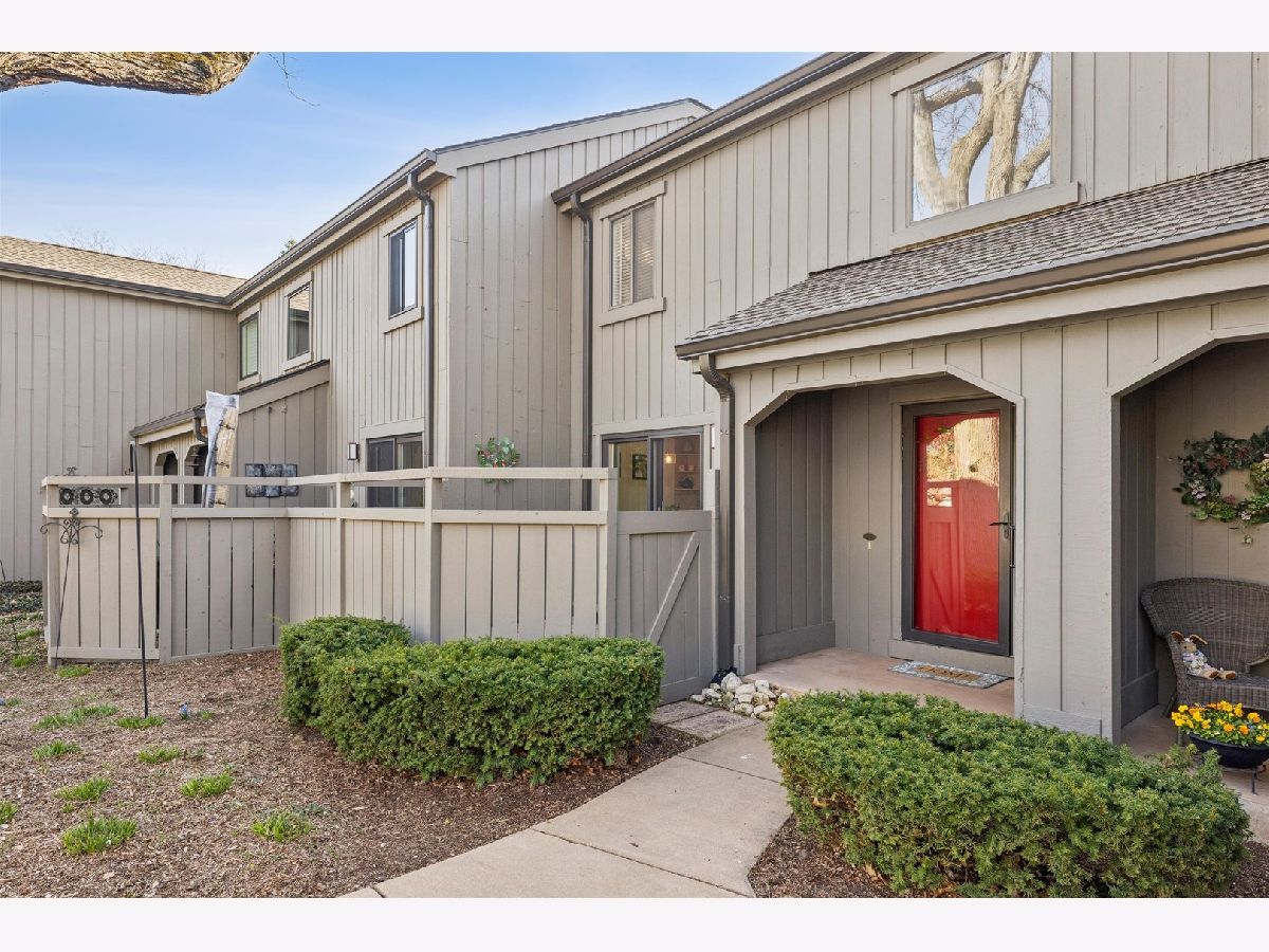 Townhomes & Condos For Sale Lake Barrington Shores Lake Barrington Illinois, 404 Shoreline Road