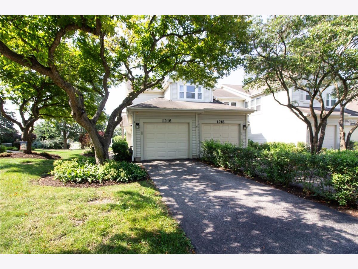 Townhomes & Condos For Rent Villas Of The Fields Naperville Illinois, 1216 Tennyson
