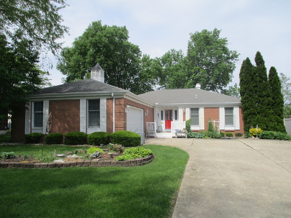  For Sale Ottawa Illinois, 905 Knottingham Drive