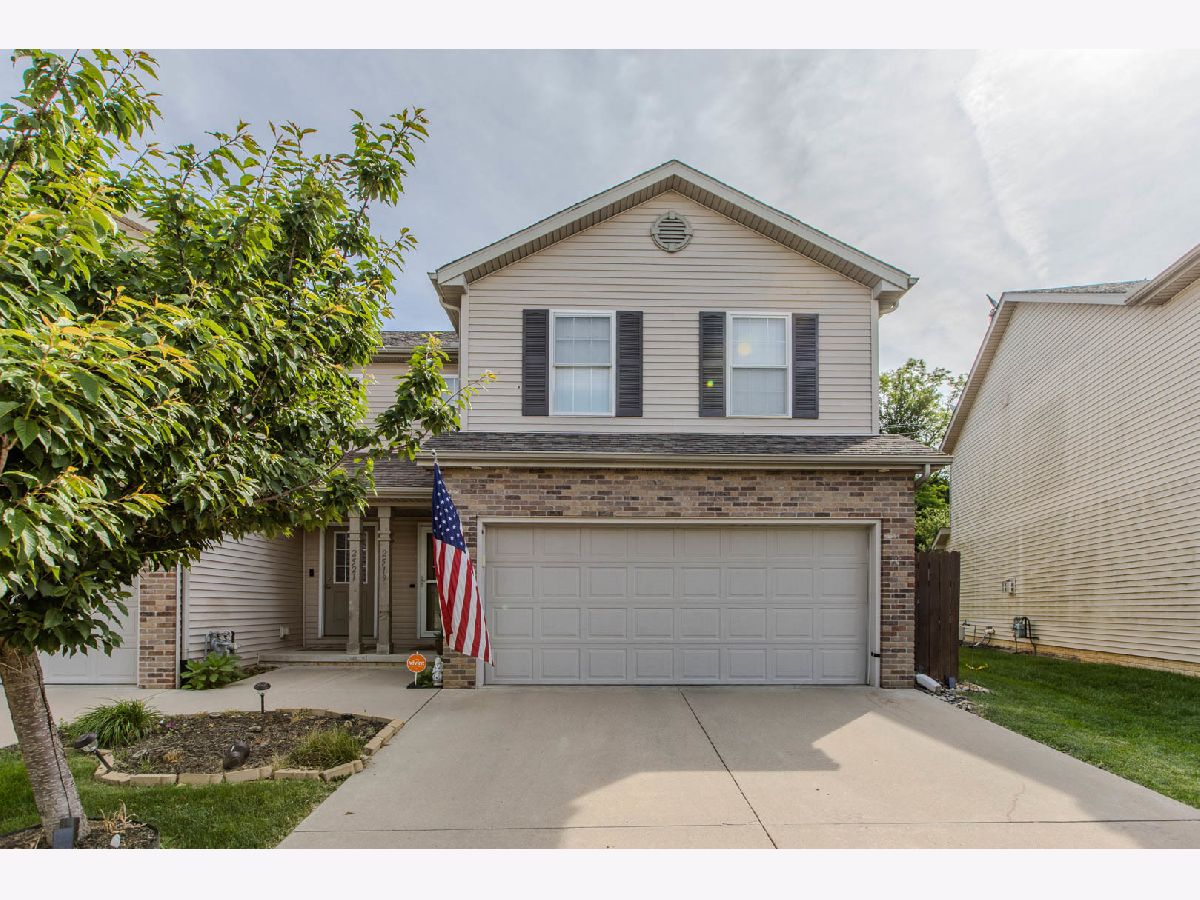  For Sale Bloomington Illinois, 2519 Fox Trot Trail