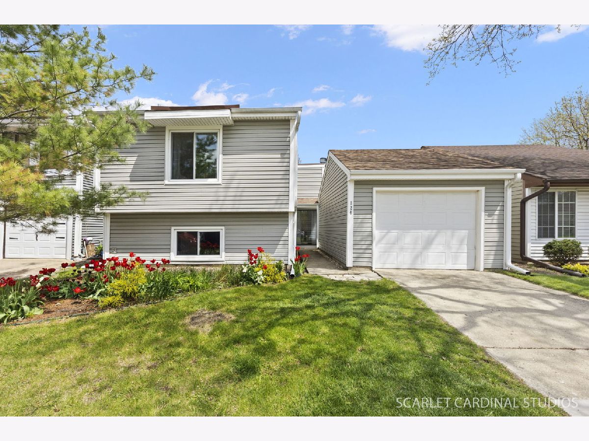  For Sale Warrenville Illinois, 30W124 Wood Court