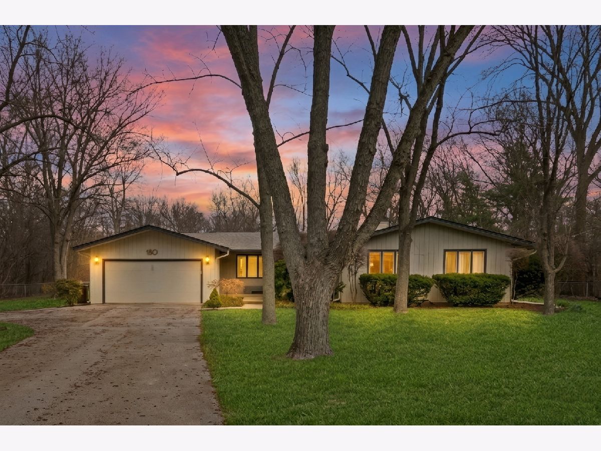 Homes For Sale Thornbury Village Green Oaks Illinois, 180 Crescent Knoll Drive