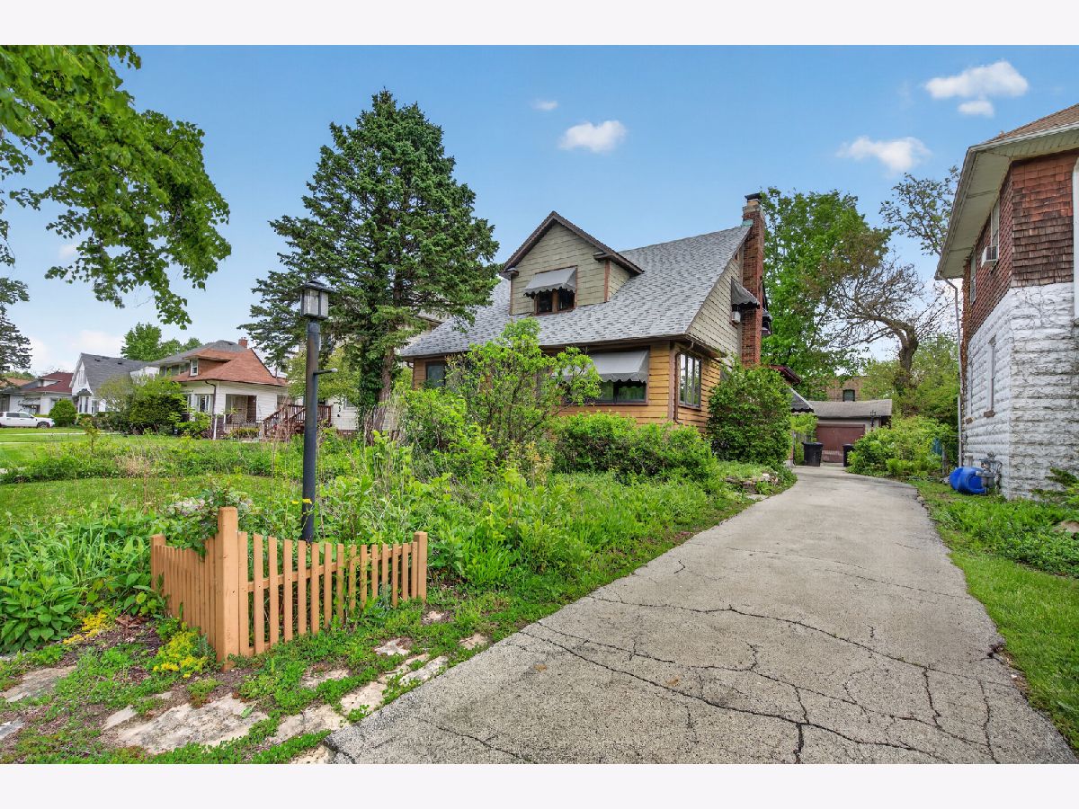  For Sale Chicago Illinois, 11427 Longwood Drive