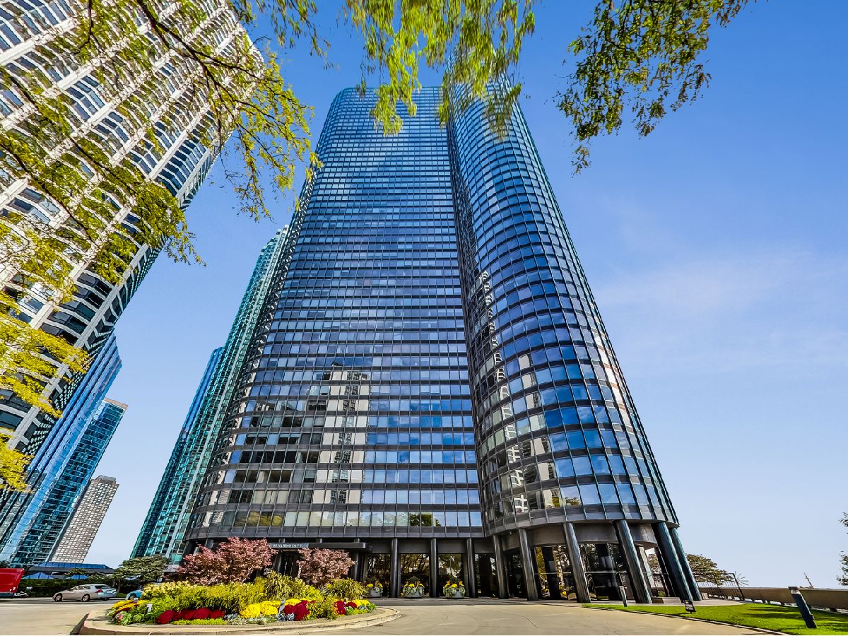 Condos & Townhomes For Rent Harbor Point Chicago Illinois, 155 Harbor