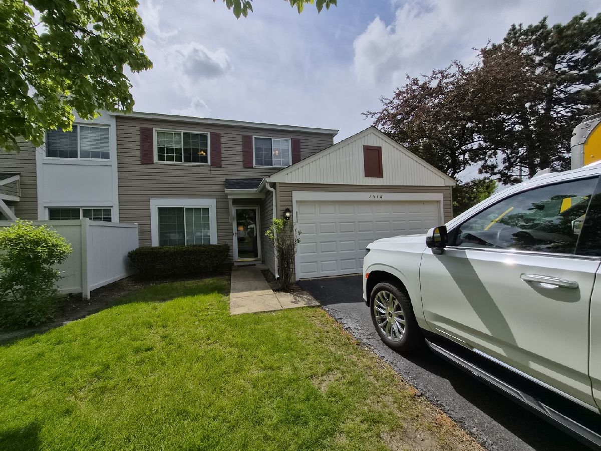 Homes & Townhomes For Rent Eagle Pointe Naperville Illinois, 1516 Normantown