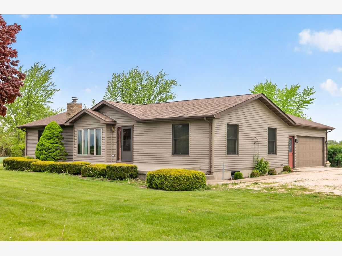  For Sale Waterman Illinois, 8086 Kane Road