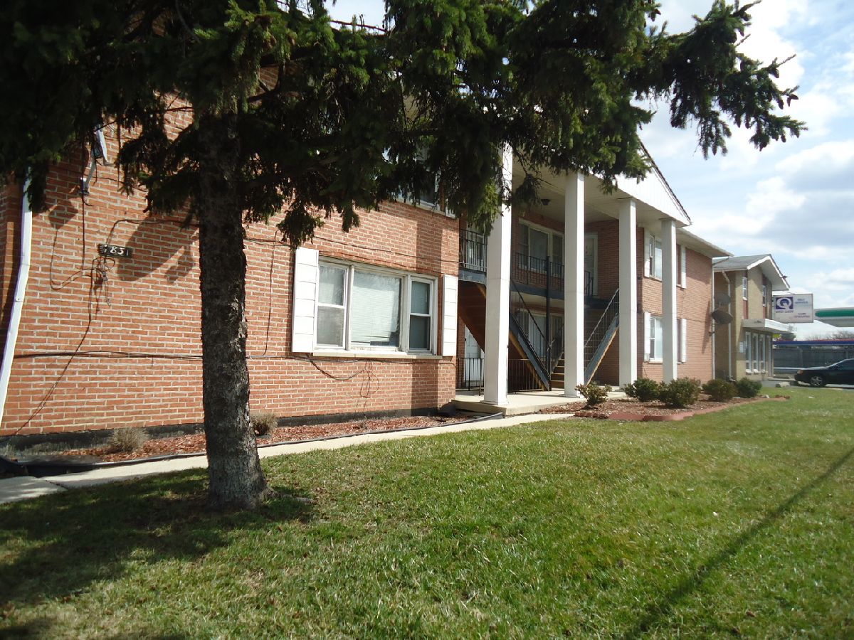  Rented Bridgeview Illinois, 7831 Roberts