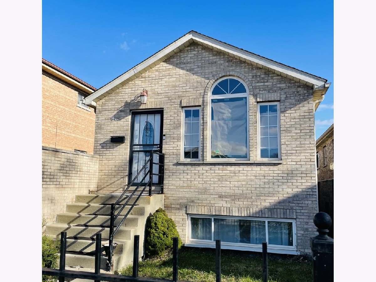  For Sale Chicago Illinois, 8425 Marshfield Avenue
