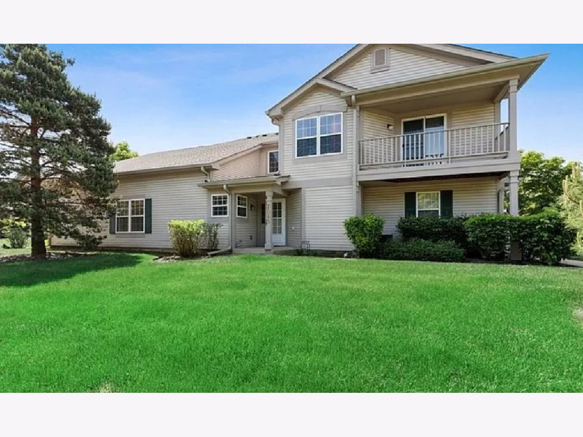  For Rent Gurnee Illinois, 7049 Buchanan