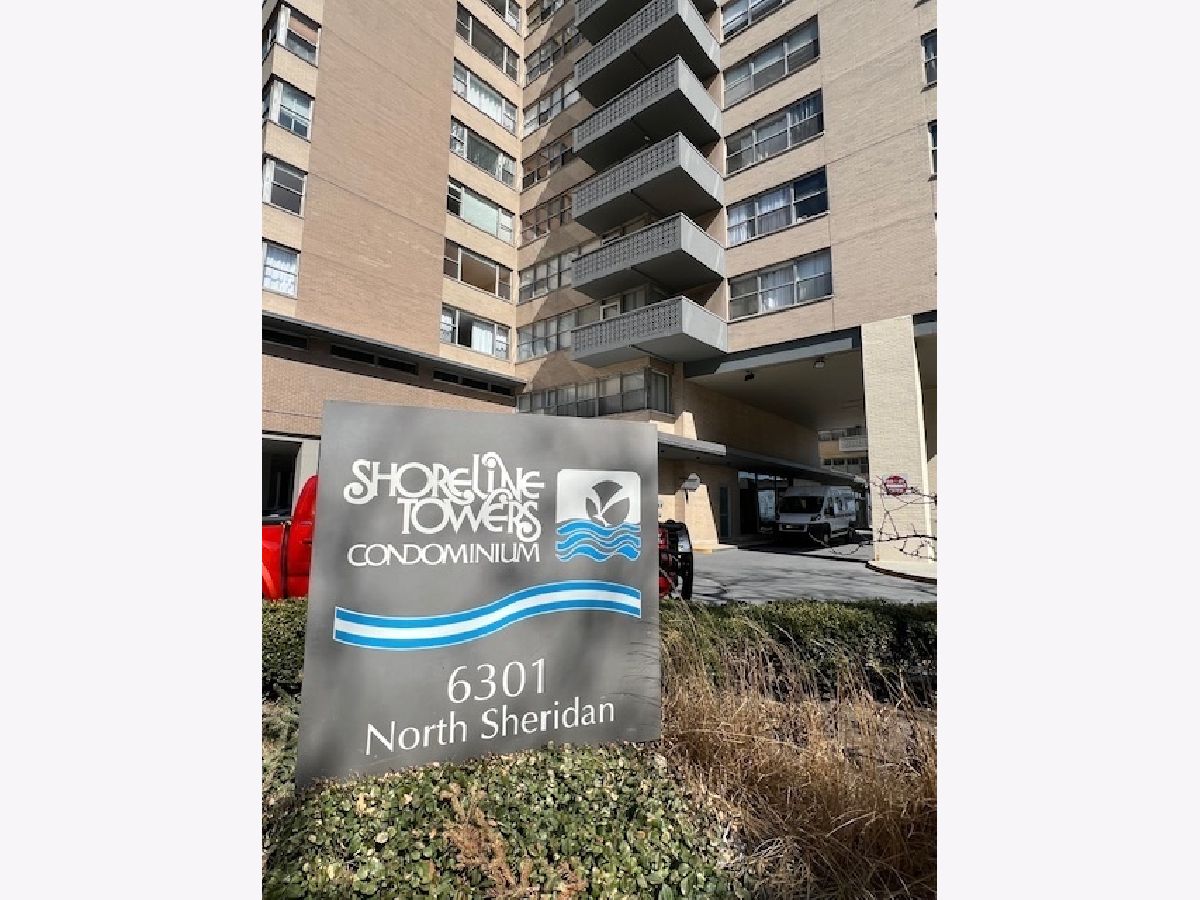  For Sale Chicago Illinois, 6301 Sheridan Road