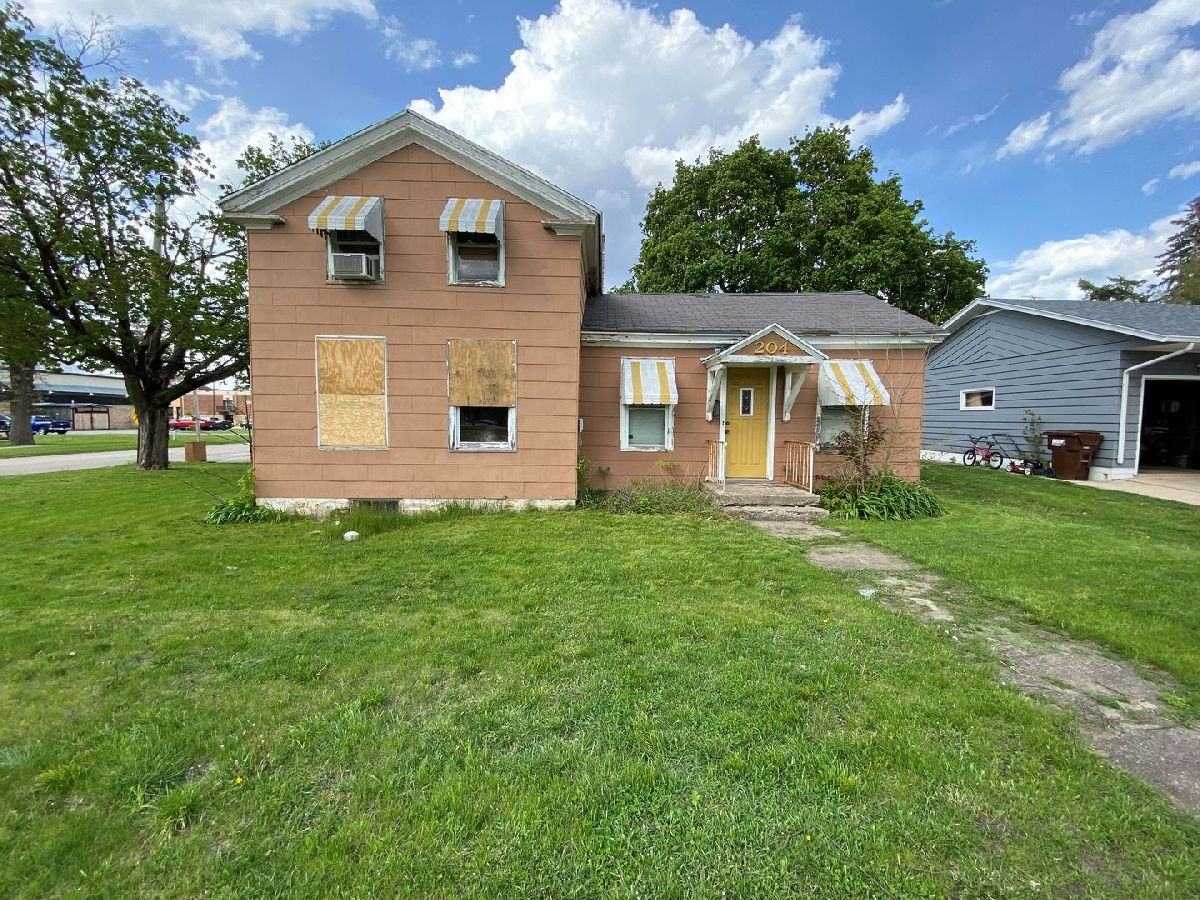  Sold Marengo Illinois, 204 Washington