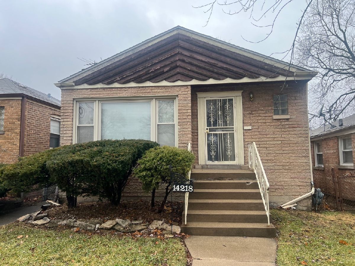  For Sale Riverdale Illinois, 14218 Wallace Avenue