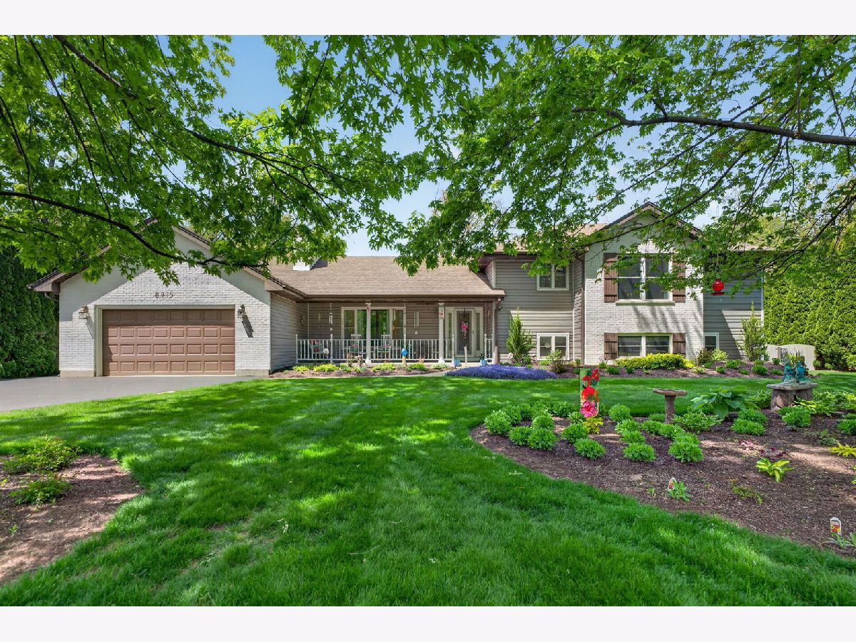  Sold Marengo Illinois, 8915 Wildrose