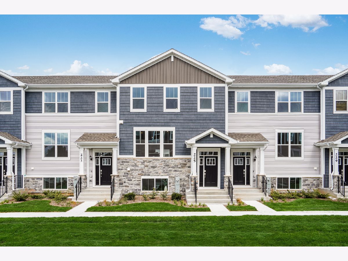  For Sale West Dundee Illinois, 116 Harvest Lane