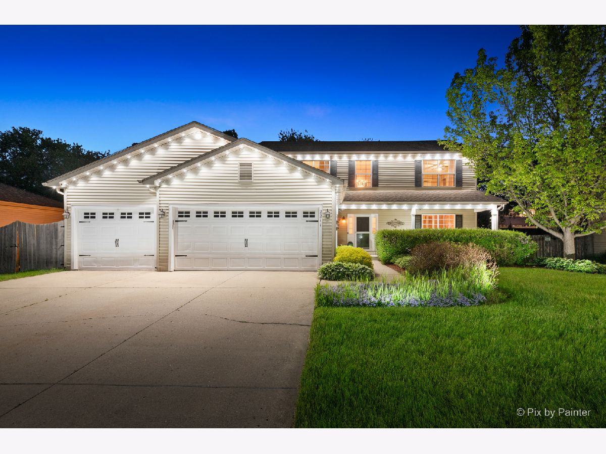 Homes For Sale Oaks Of Mchenry Mchenry Illinois, 2211 Hazelwood Drive