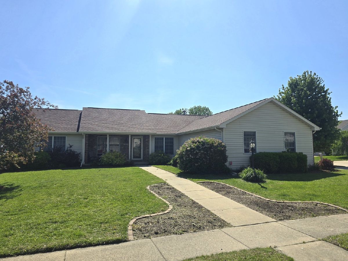 Homes & Condos & Townhomes For Sale Cherry Hills Champaign Illinois, 3308 Wynstone Drive