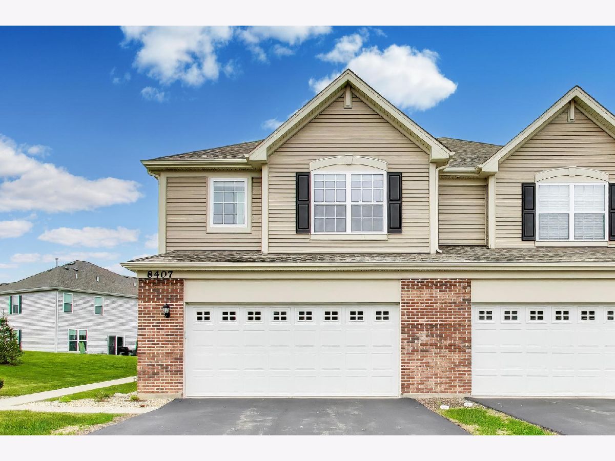 Townhomes & Homes For Sale Meadows Of West Bay Wonder Lake Illinois, 8407 Stillwater Road