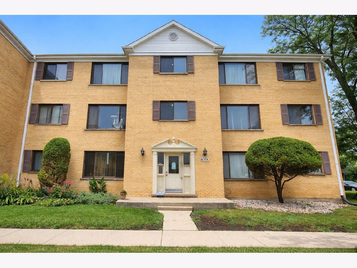  Rented Des Plaines Illinois, 9375 Hamilton