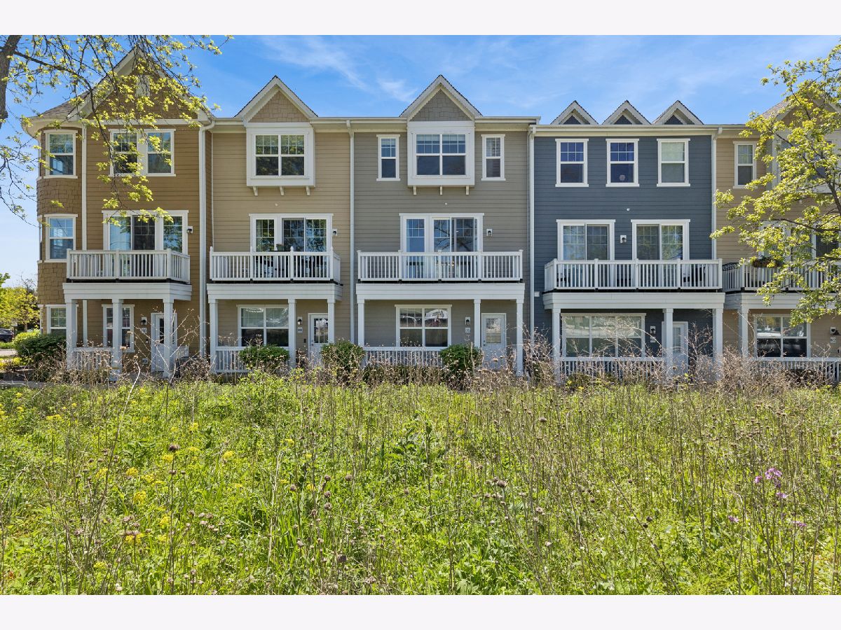  For Sale Lake Zurich Illinois, 86 Lakeview Place