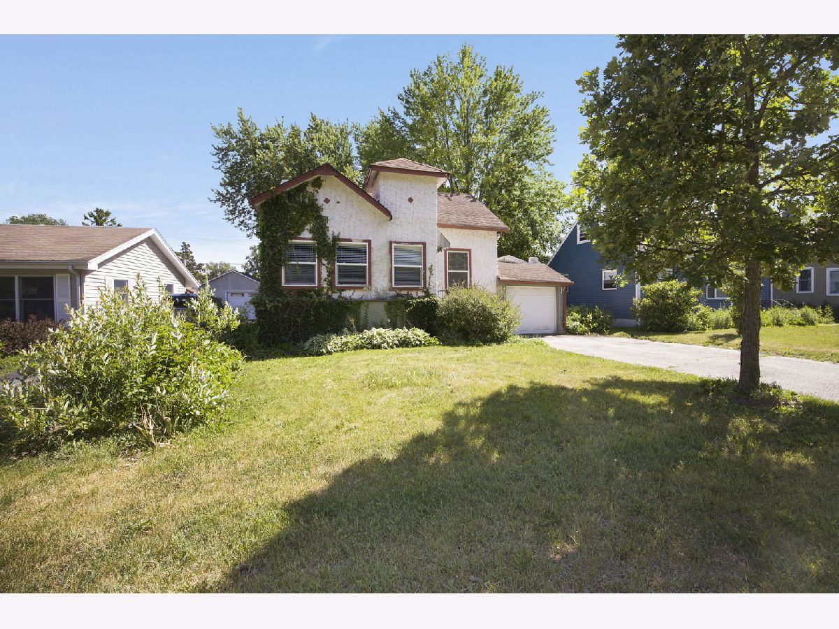  For Sale Crystal Lake Illinois, 1349 Floresta