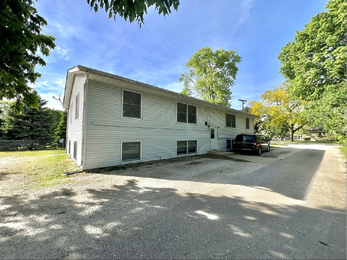  Sold Erie Illinois, 700 5th